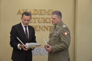 Współpraca Poczty Polskiej z Akademią Sztuki Wojennej